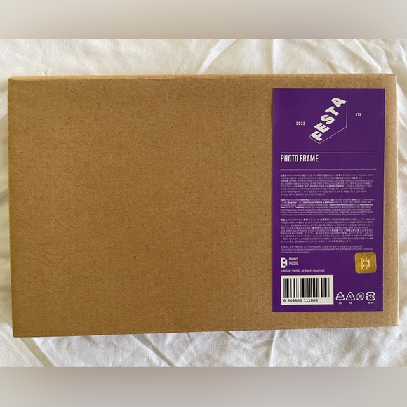 BTS 2022 FESTA Photo Frame Official Merchandise Bangtan - Picture 2 of 3